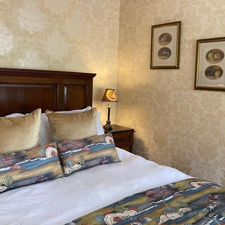 Braithwaite Hall Bed & Breakfast Middleham Exteriör bild