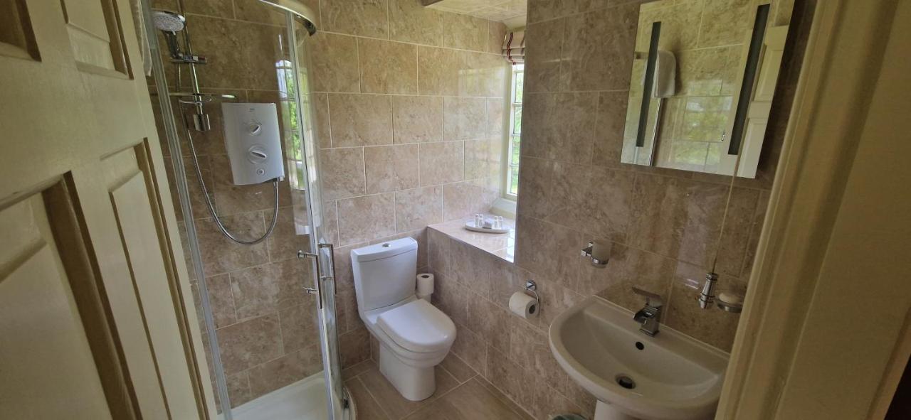 Braithwaite Hall Bed & Breakfast Middleham Exteriör bild